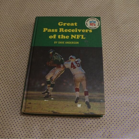 Dave Anderson Great Pass Receivers of the NFL Book - Picture 1 of 1